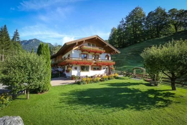 Гостевой дом Haus Almfrieden 4*