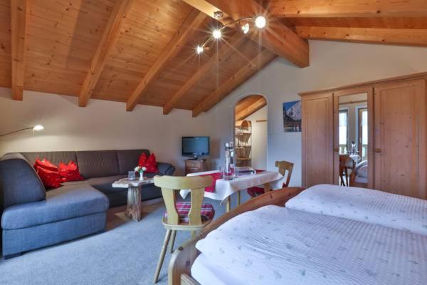 Haus Almfrieden 4*